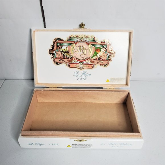 *SOLD* My Father Le Bijou 1922 Wooden Cigar Storage Box Empty - Picture 7 of 10